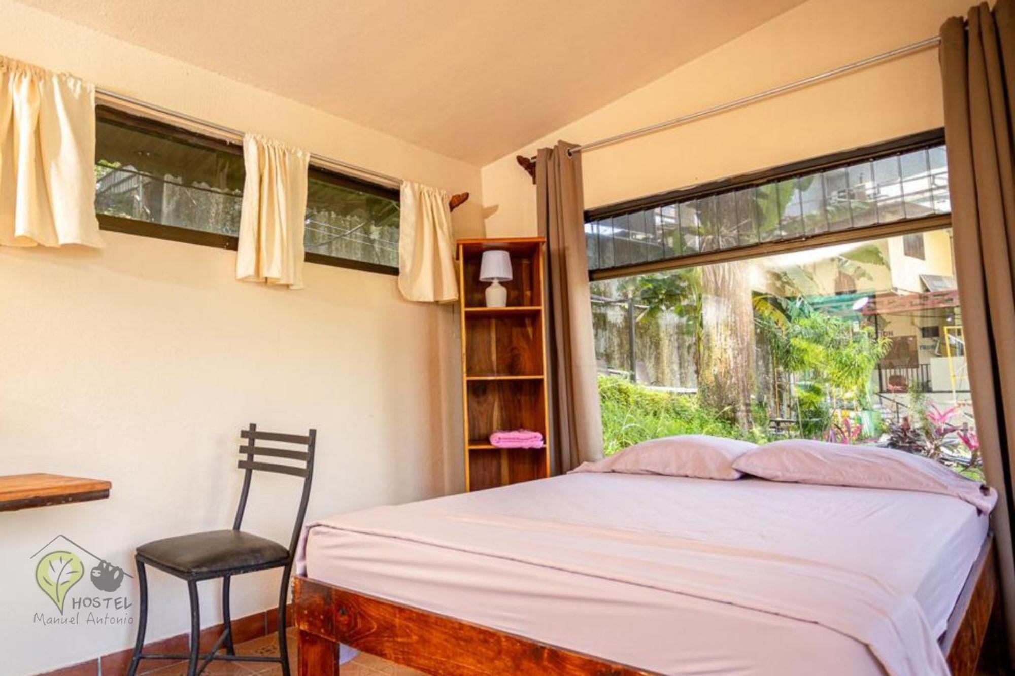 Manuel Antonio Hostel Kültér fotó