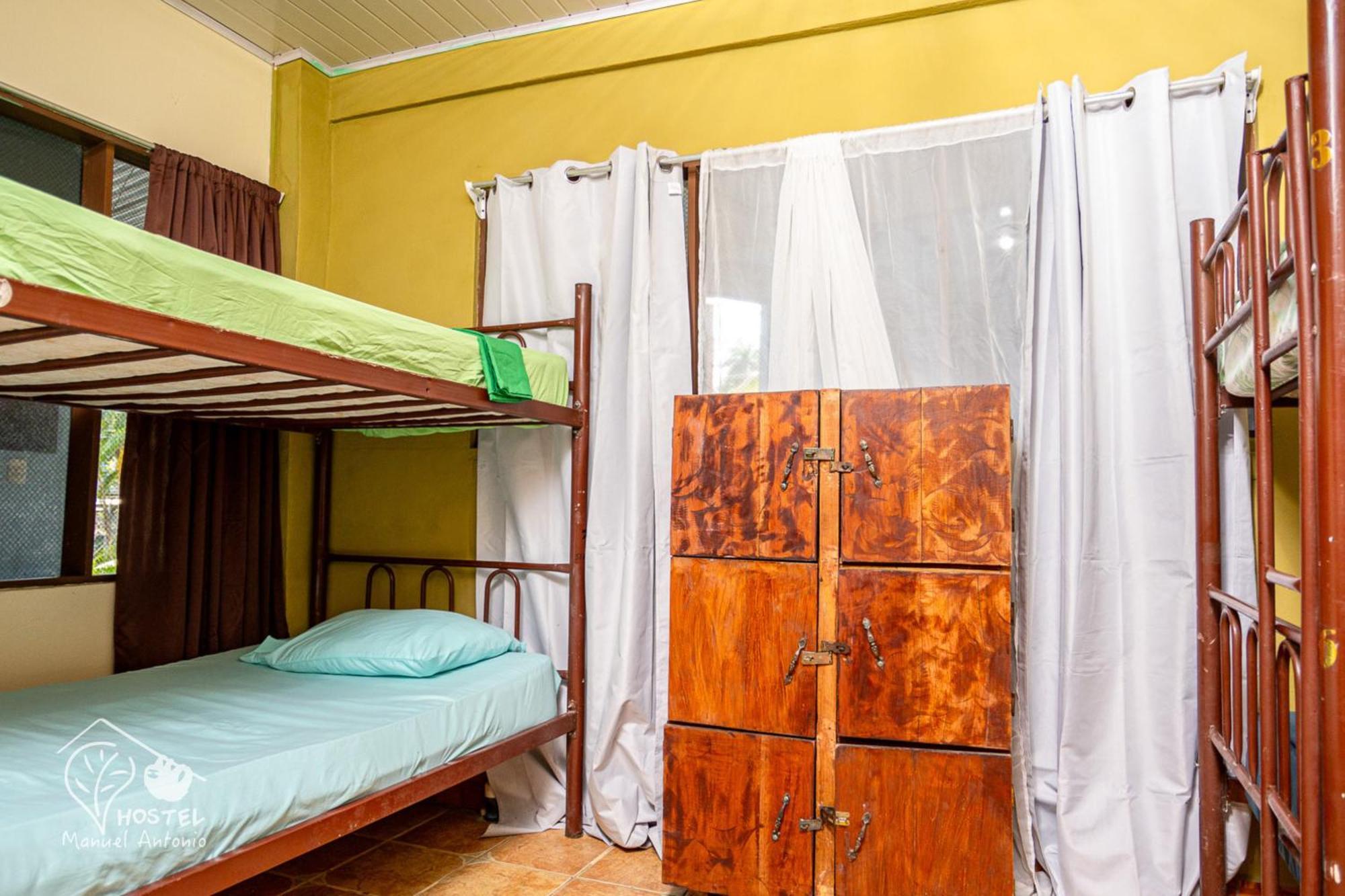 Manuel Antonio Hostel Kültér fotó