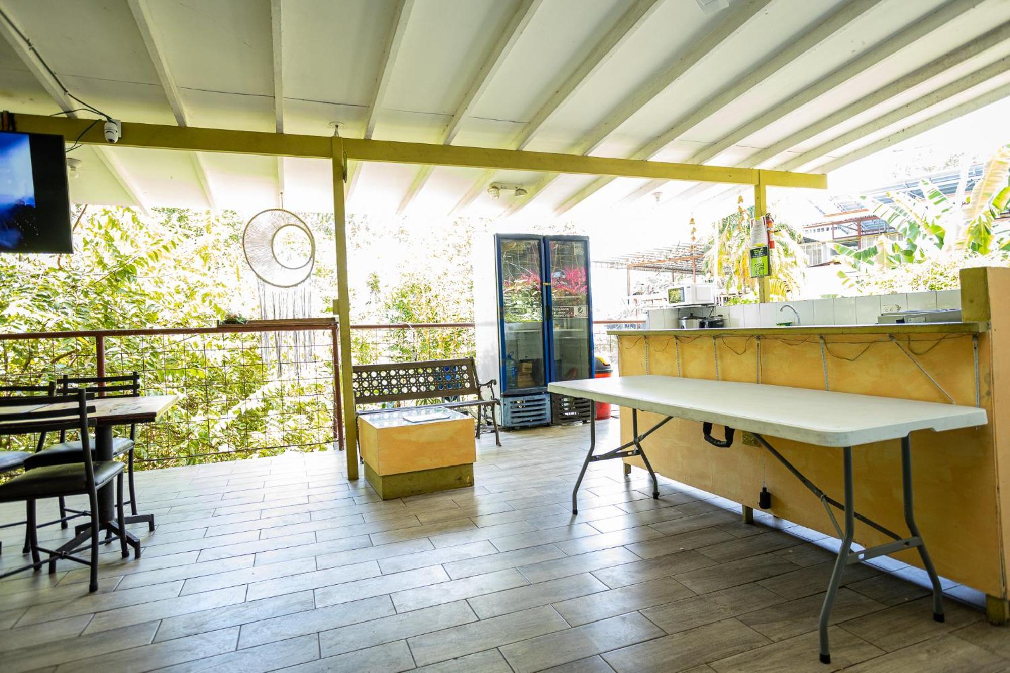 Manuel Antonio Hostel Kültér fotó