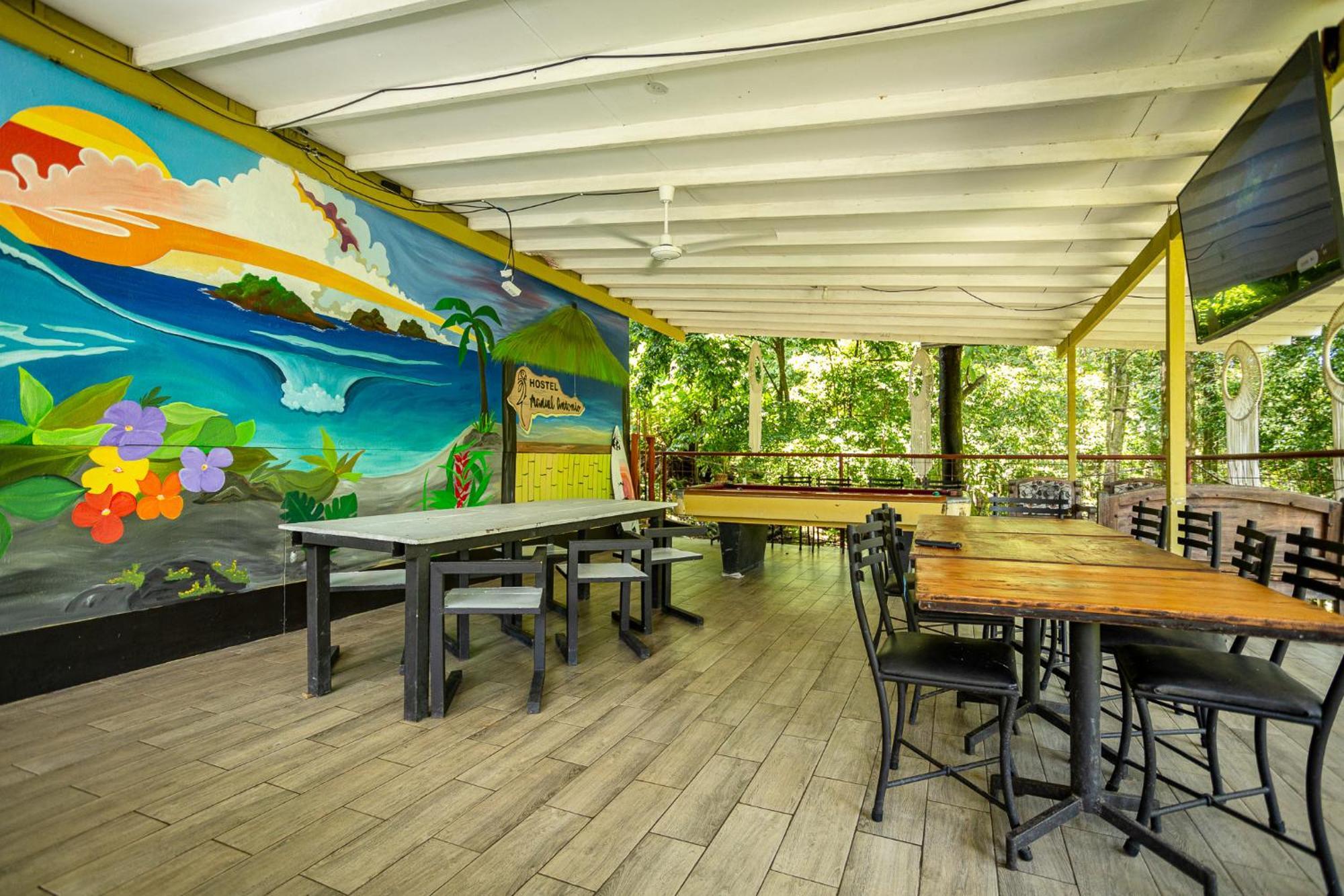 Manuel Antonio Hostel Kültér fotó